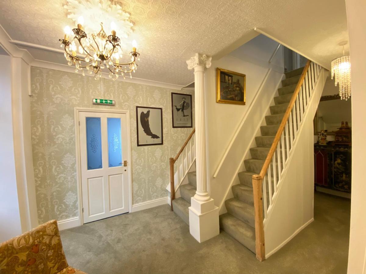 Lala Mundi Bed & Breakfast Brading Exterior photo