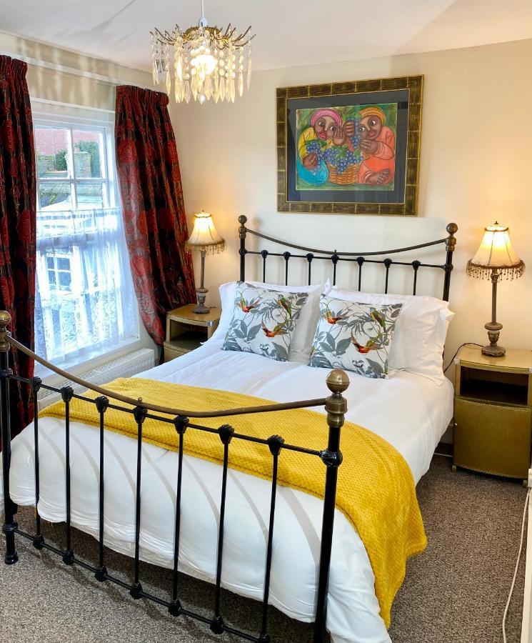 Lala Mundi Bed & Breakfast Brading Exterior photo