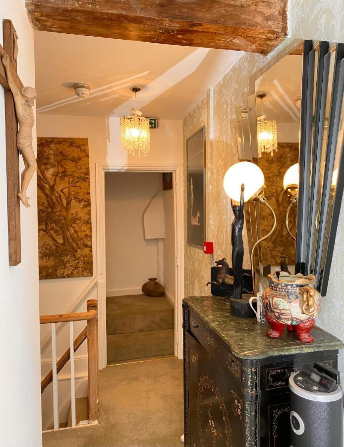 Lala Mundi Bed & Breakfast Brading Exterior photo